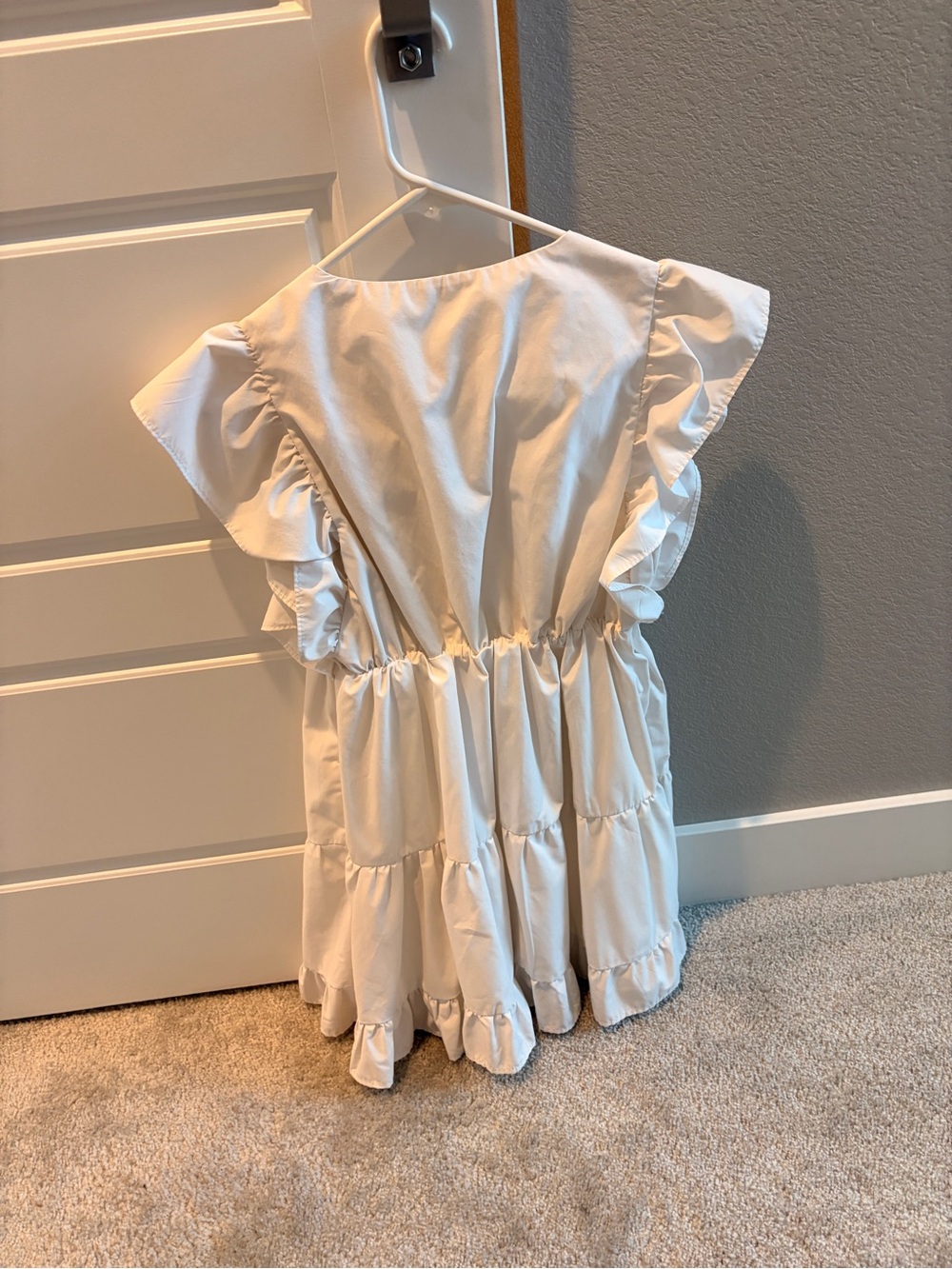 Abercrombie & Fitch White Ruffle Tiered V-Neck Dress - Picture 2 of 2